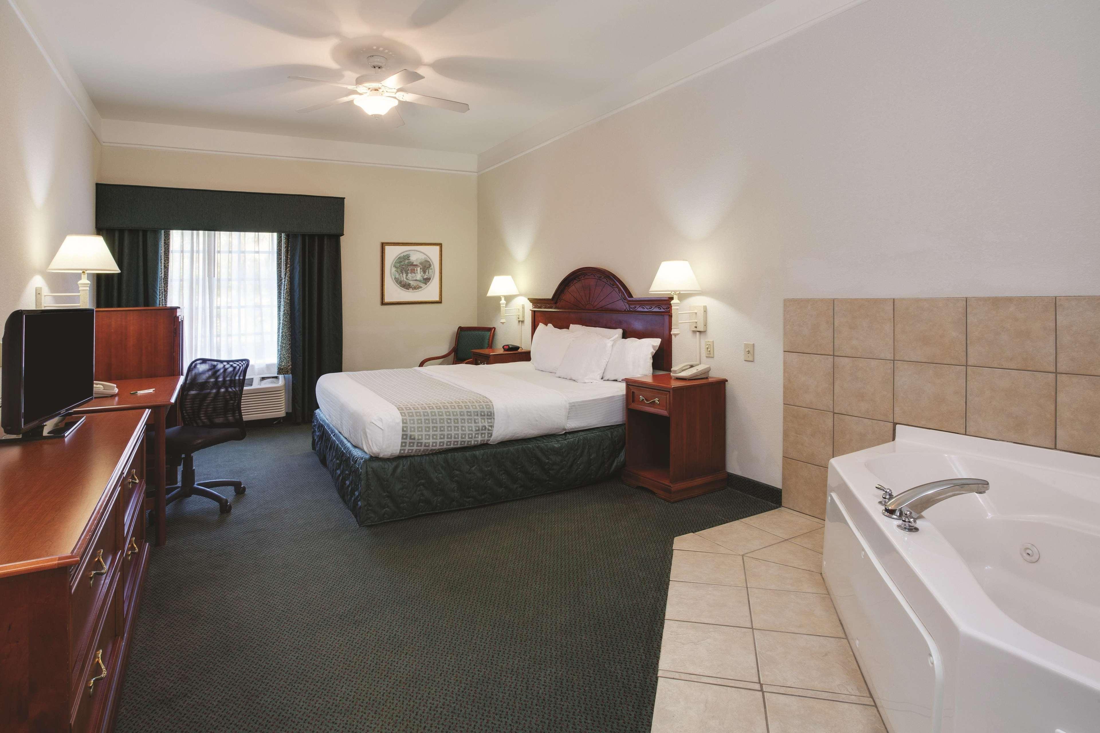 La Quinta Inn And Suites Fort Myers I-75 Dış mekan fotoğraf