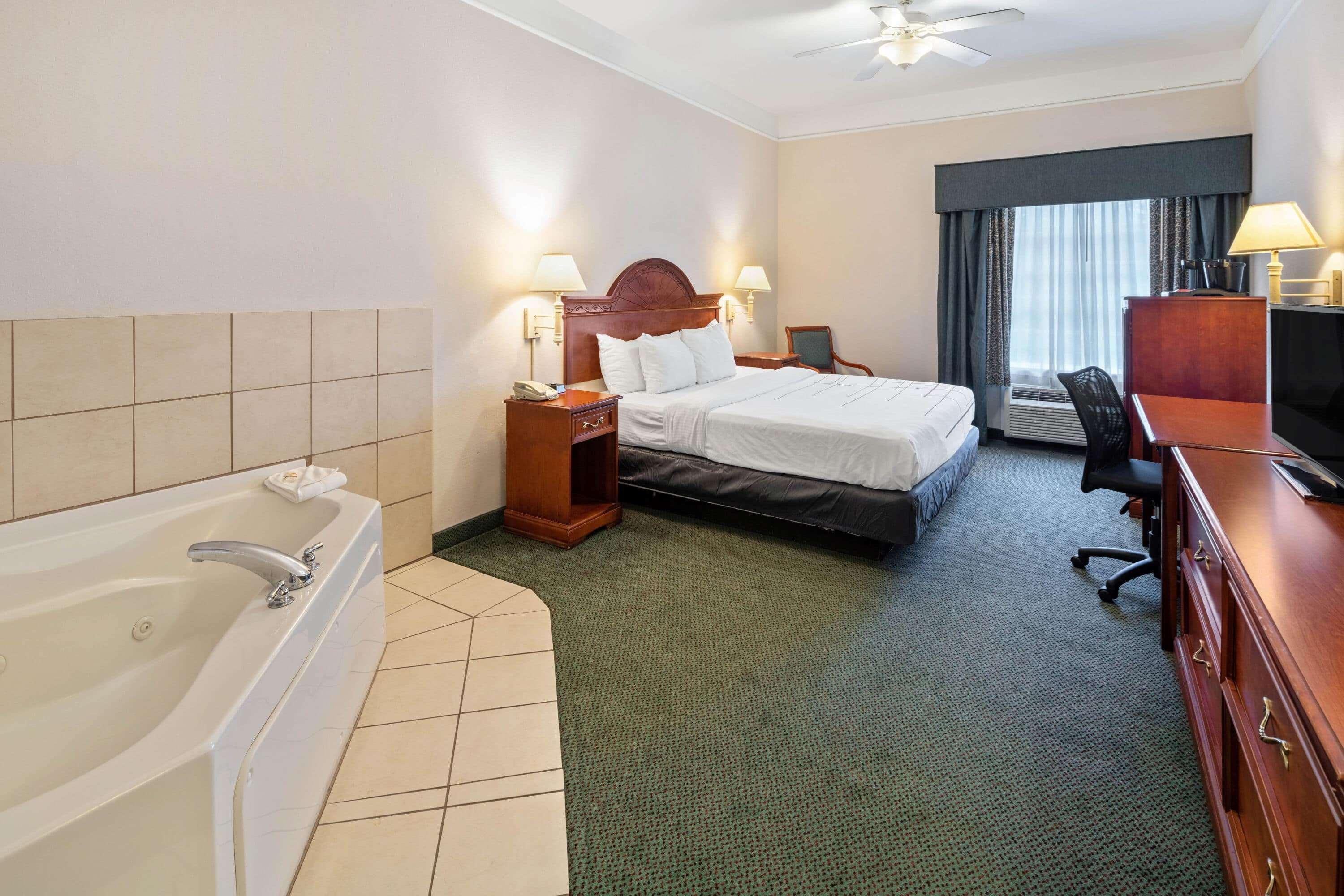 La Quinta Inn And Suites Fort Myers I-75 Dış mekan fotoğraf