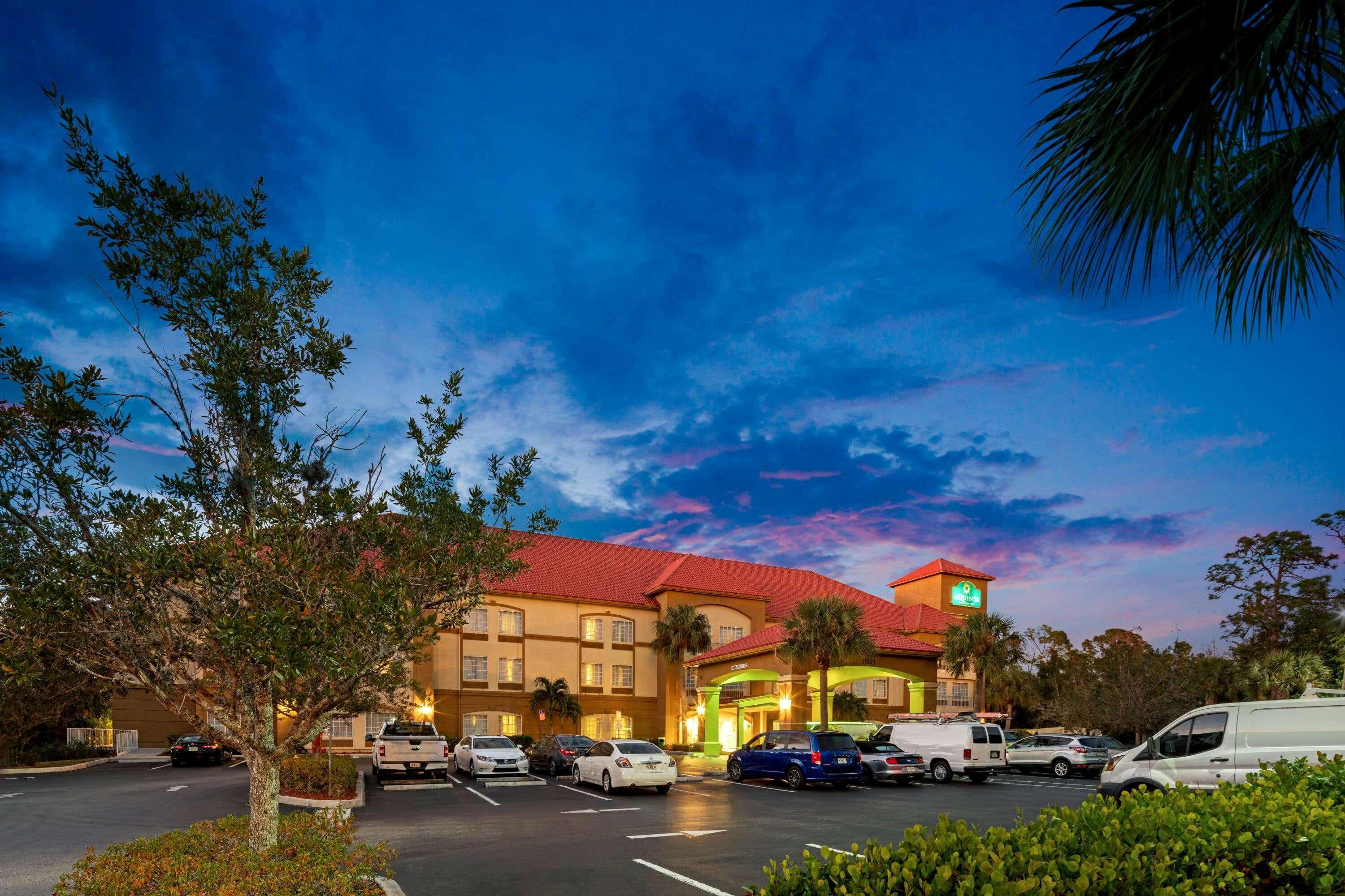 La Quinta Inn And Suites Fort Myers I-75 Dış mekan fotoğraf