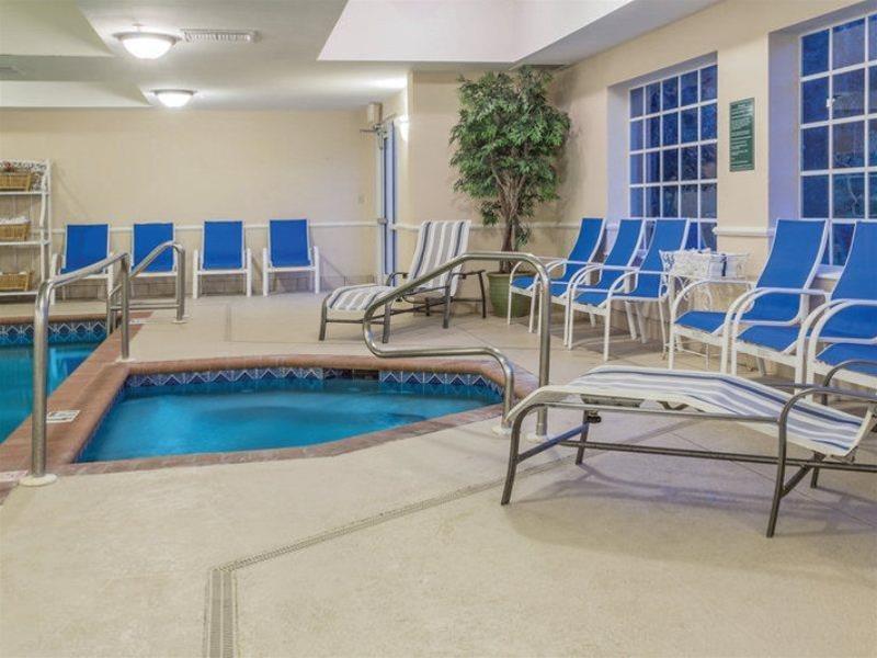 La Quinta Inn And Suites Fort Myers I-75 Dış mekan fotoğraf